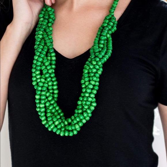 Paparazzi Tahiti Tropic Green Necklace